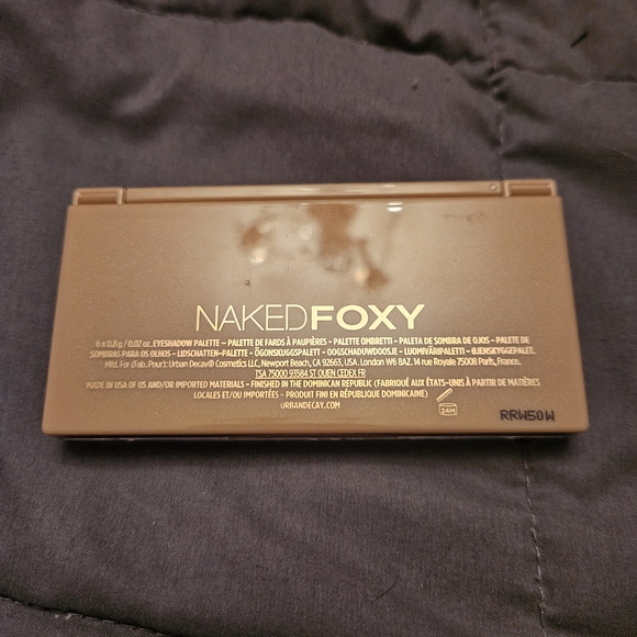 Urban Decay Naked Foxy Palette - Picture 2 of 3